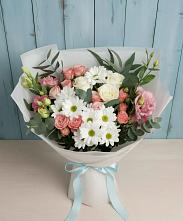 Букет цветов из:  Розы, Лизиантусы и Хризантемы в Саратове