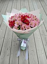 Букет цветов из:  Альстромерии в Саратове